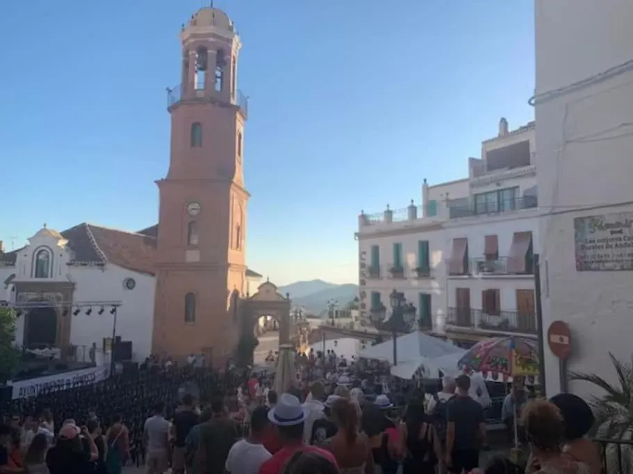 Competa Malaga Oct To Mar Reduced Stay Deals 0*,