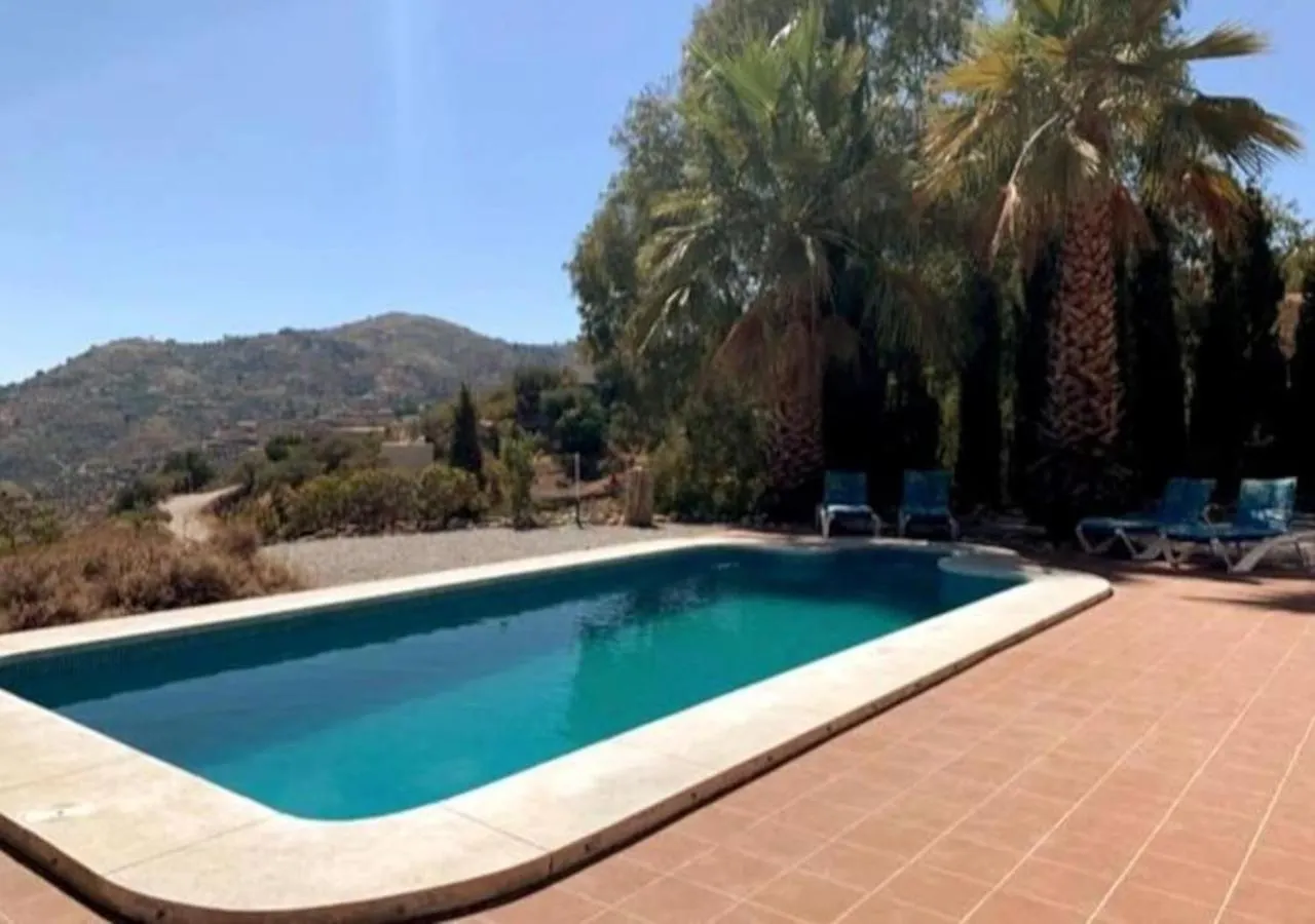 Competa Malaga Oct To Mar Reduced Stay Deals 0*,